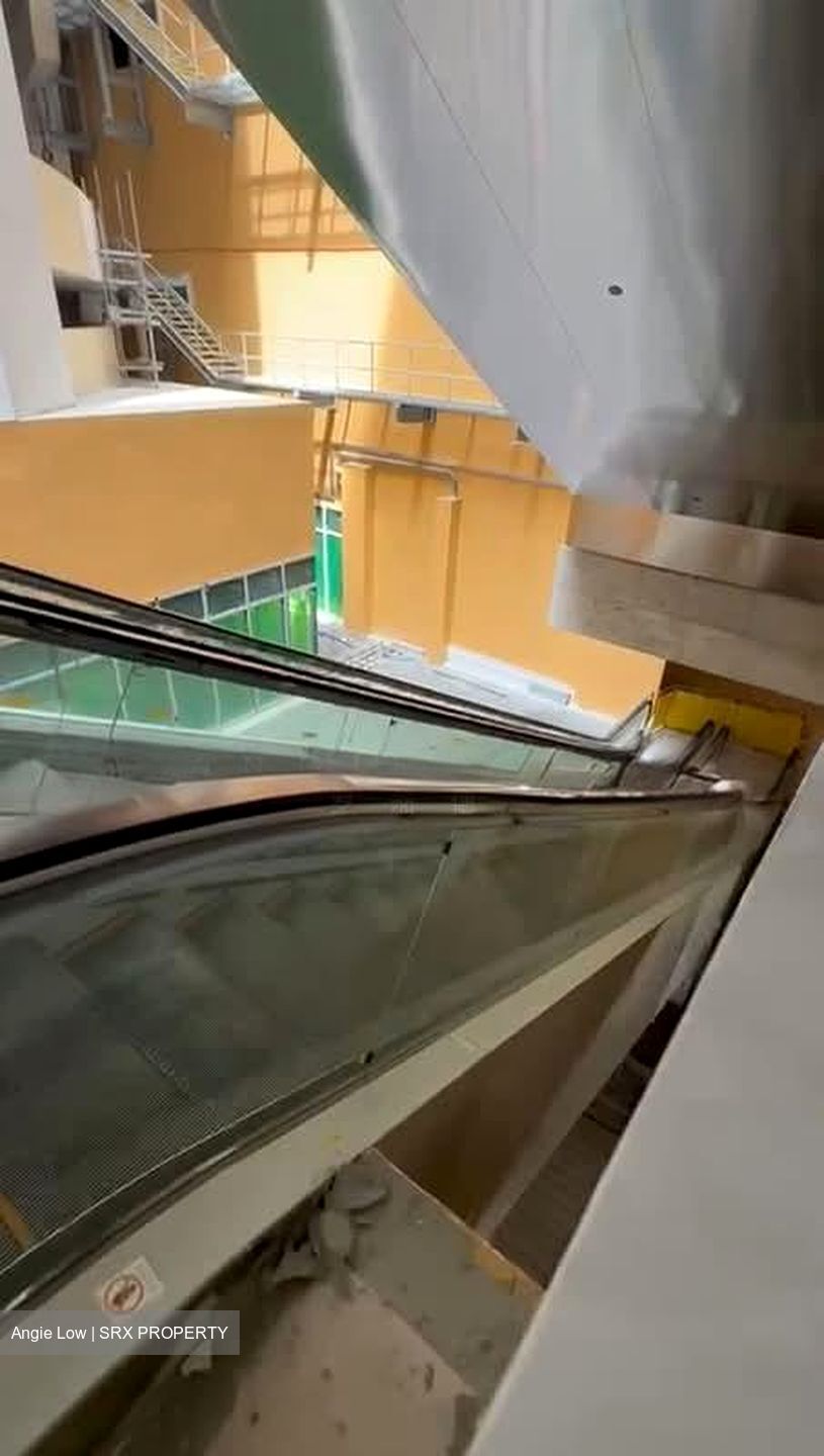 Stellar@tampines (D18), Factory #554158061